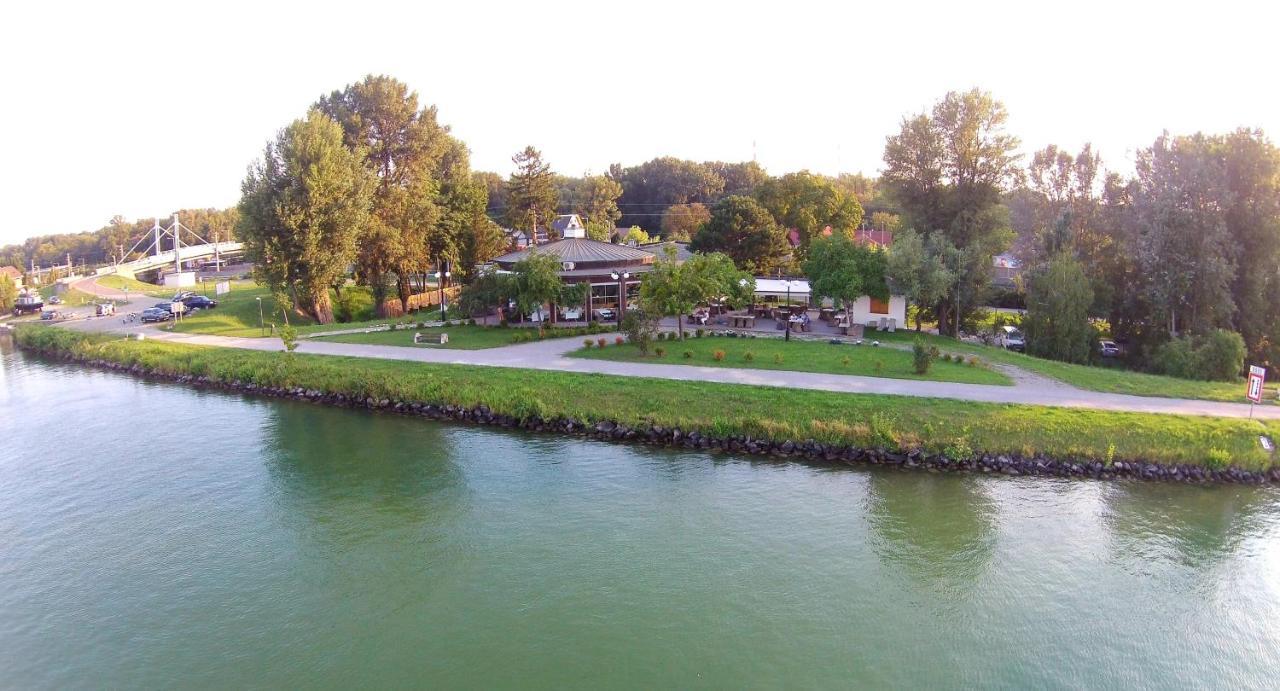 River Lodge Vienna Esterno foto